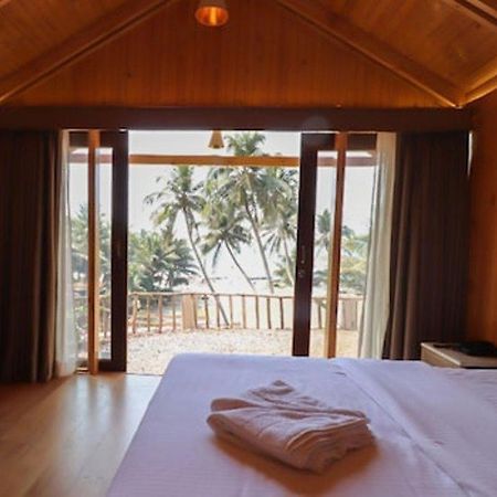 GOA Flamingo Beach Resort מראה חיצוני תמונה